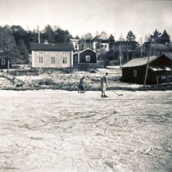 Ishockey på Lomtjärn i Älvsbyn