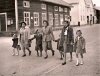 På väg till Barnendag i början av 1950 talet.