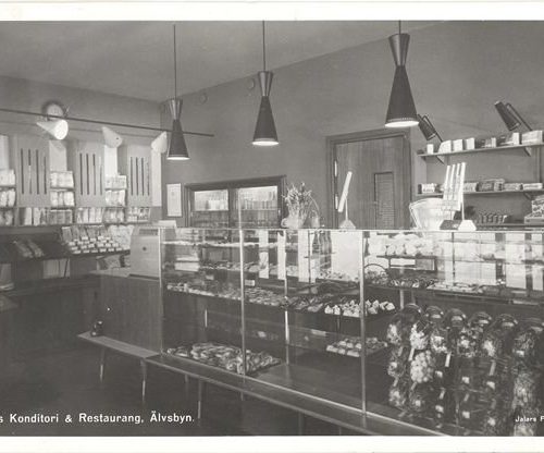 Interiör från Konrads konditoris affär bild från 1956