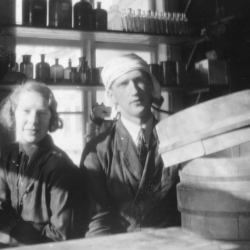 Apoteket på Kyrkmalmen 1931.