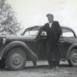 Sven-Olof med sin Opel-39