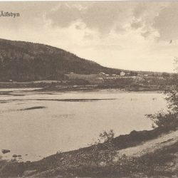 Utsikt mot Rackberget, Norra Byn från Selholmen