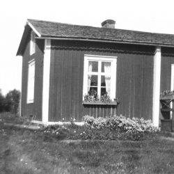 Här bodde på 1940 talet Hjalmar Rosander med familj