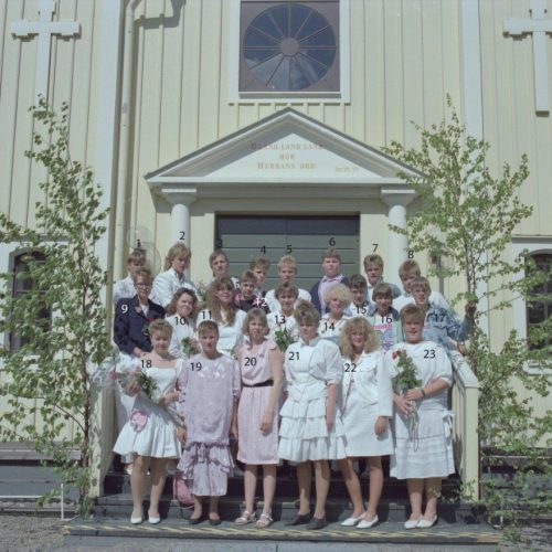 1989 Klass 9 E examen i Älvsby kyrka