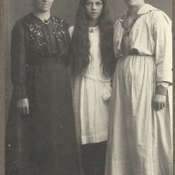 Nanny, Eivor och Svea Nilsson