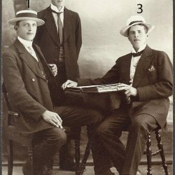 Tre unga okända herrar